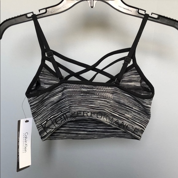 NWT Calvin Klein Sports Bra - Picture 2 of 2